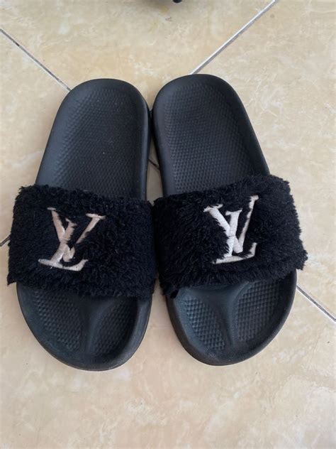 lv fluffy slides.jpg